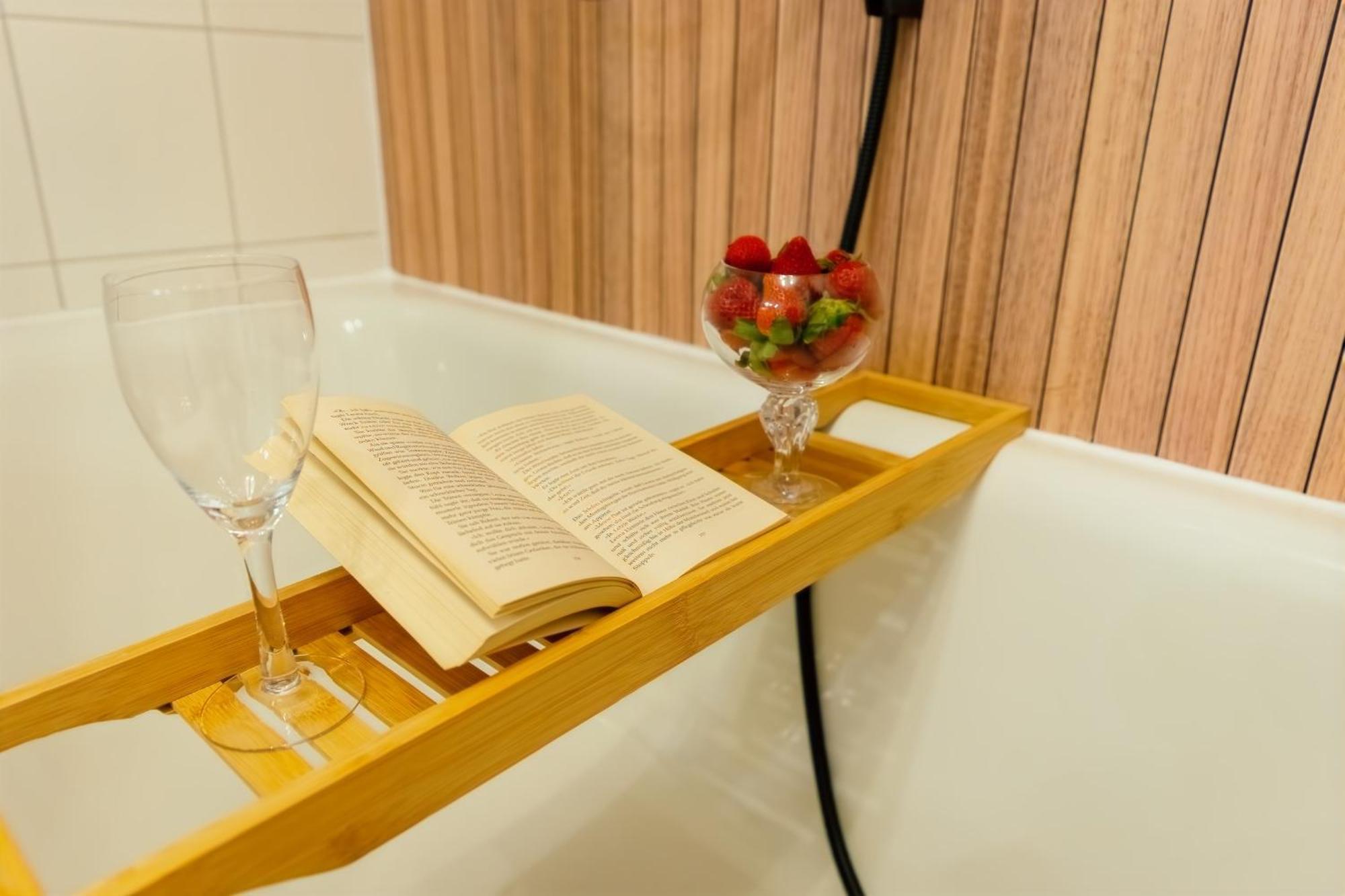 The Big Muenster Fuer Bis Zu 12, Whirlpool, Sauna, Zentral, Tischfussball, Balkon, Gasgrill Улм Екстериор снимка